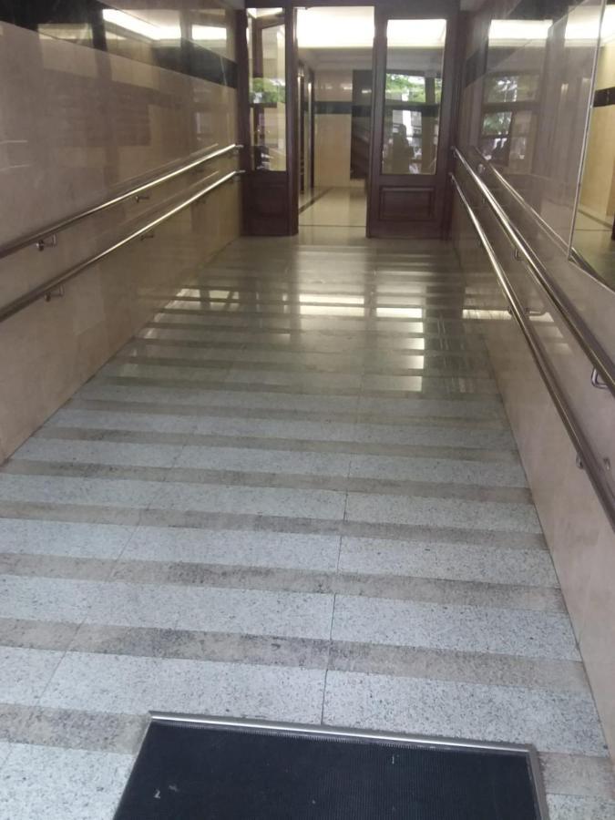 La Barrica De Gran Via 43 En El Centro De 7 Personas